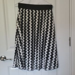 Black and White Lularoe Jill Skirt